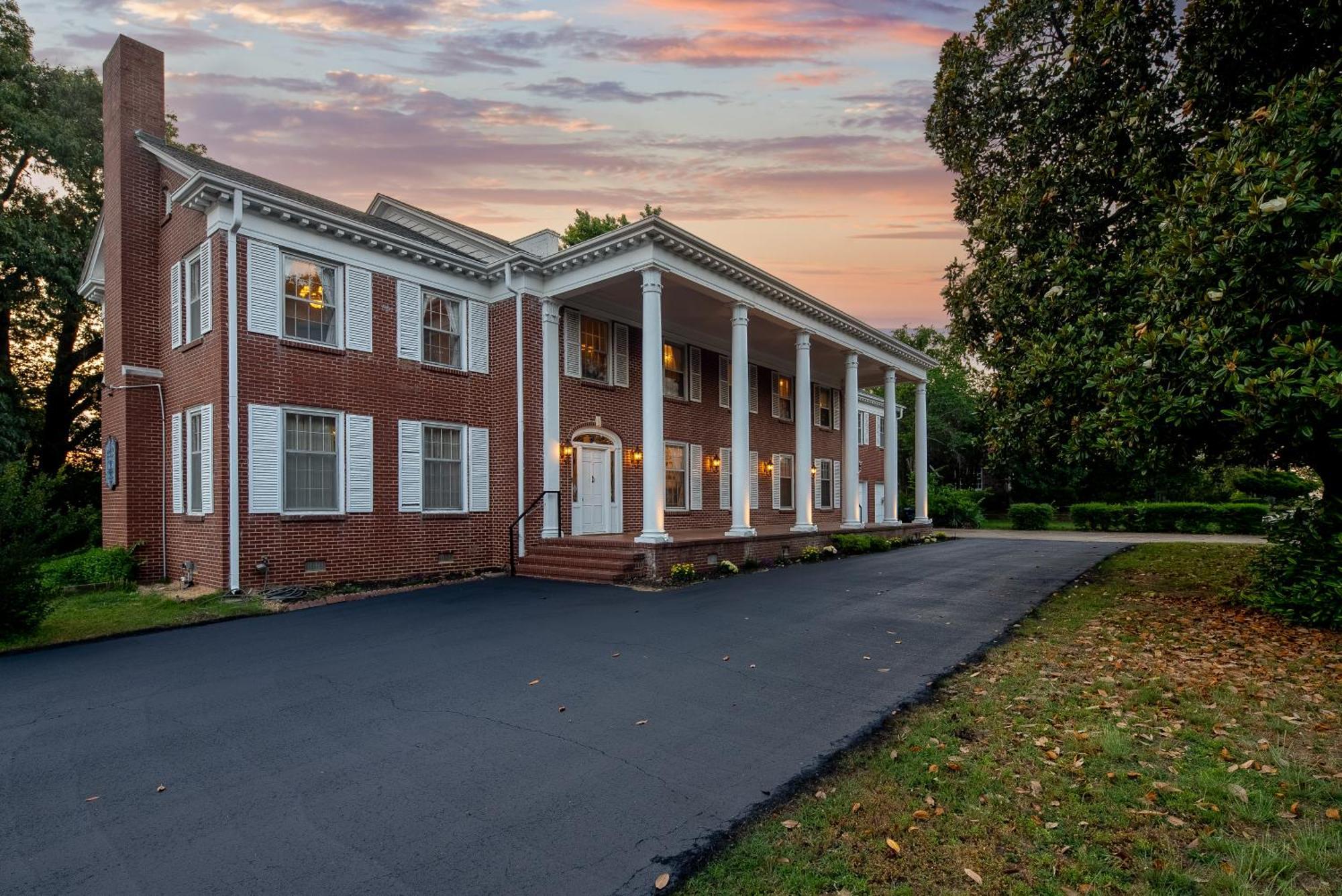 Beland Mansion-Magnolia Suite! Fort Smith Exteriör bild